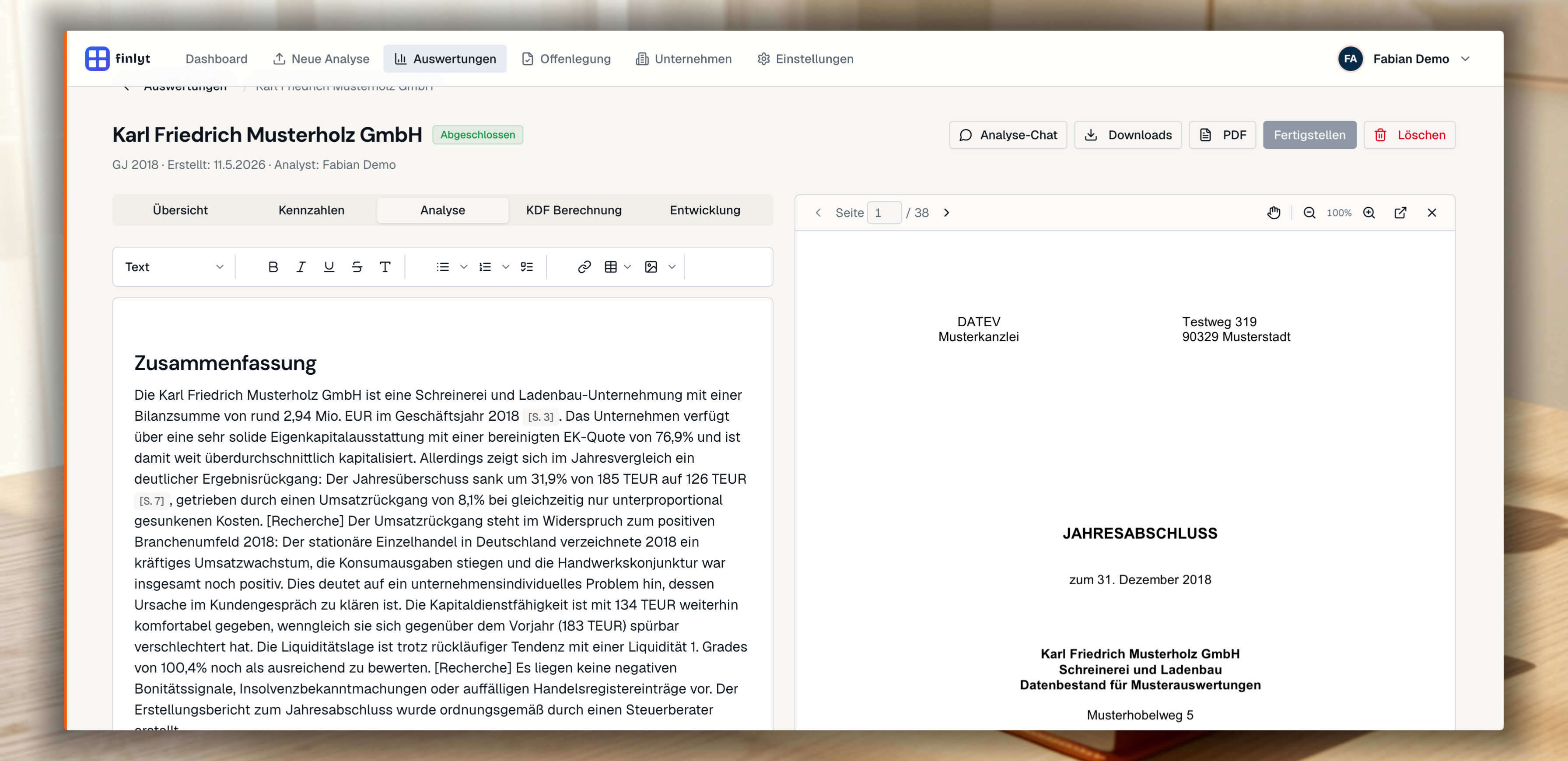 Workspace: Analyse-Editor und Quelldokument nebeneinander